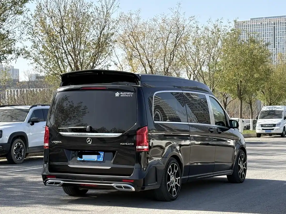 Mercedes-Benz V-Class 2018 V 260 L Premium Long Wheelbase Edition China VI фото 6