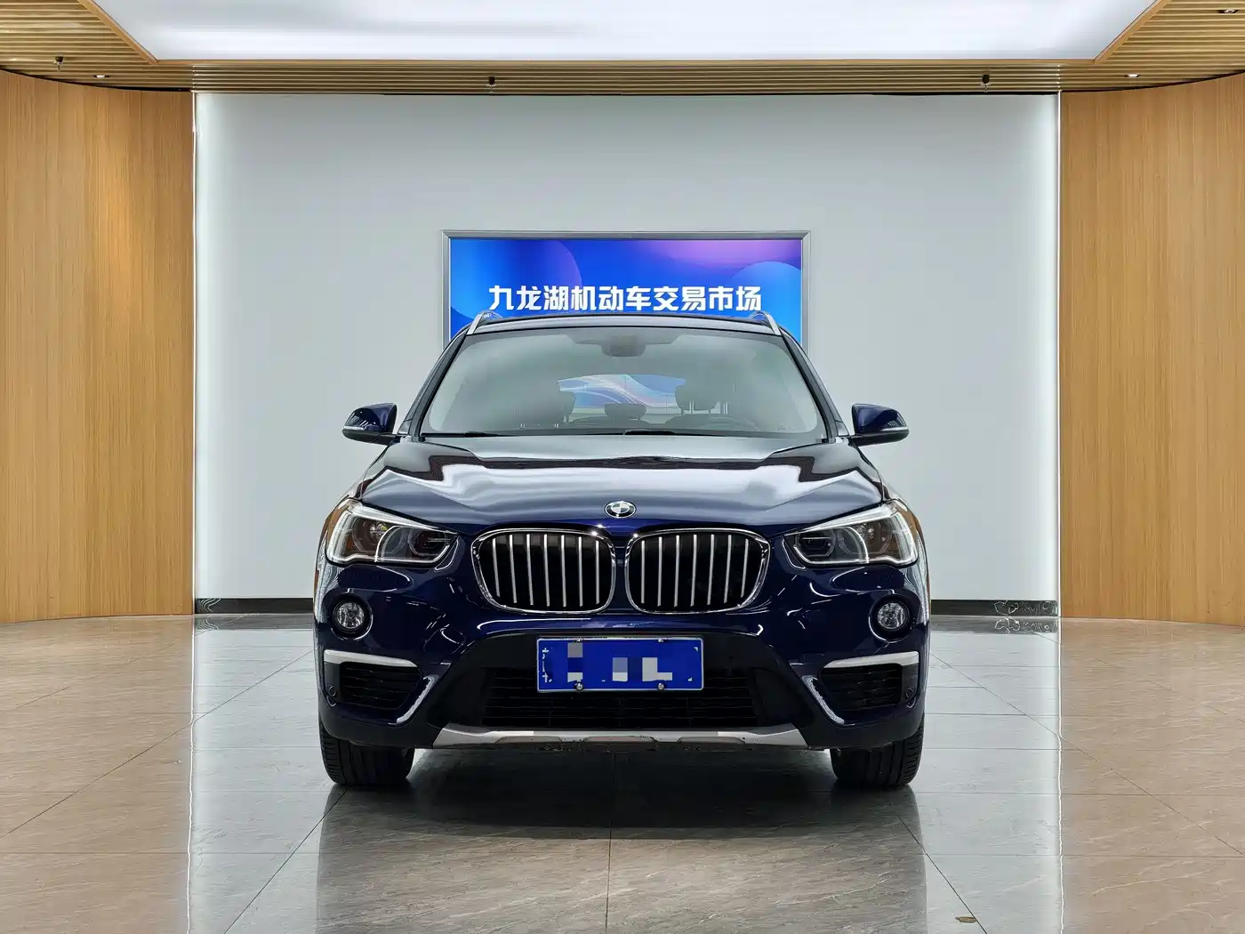BMW X1 2019 sDrive18Li Premium Model фото 2