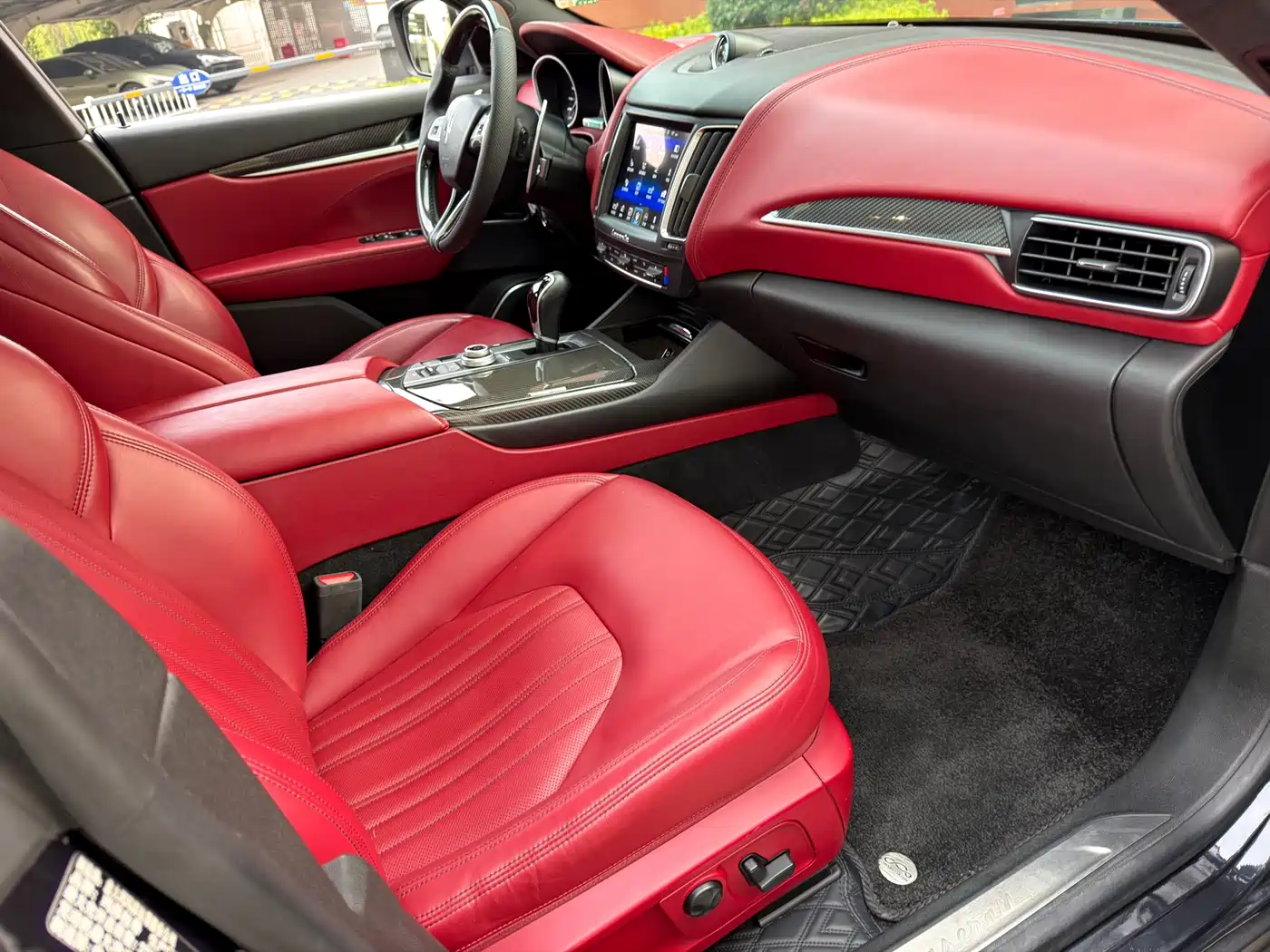 Maserati Levante 2016 3.0T Standard фото 12