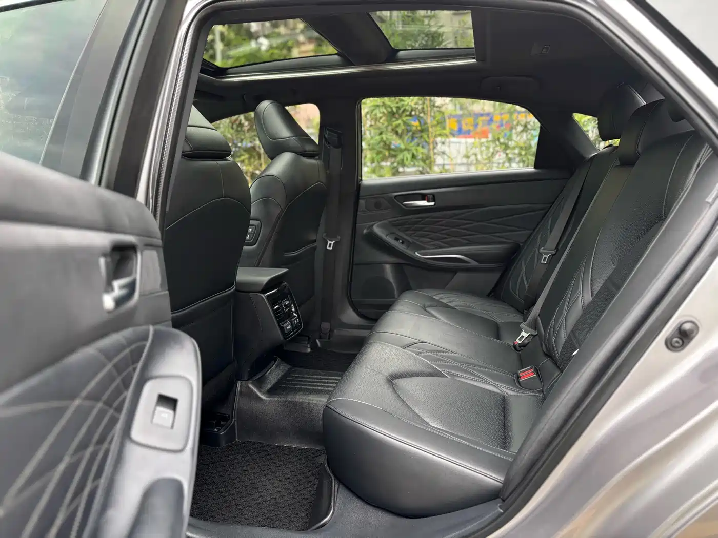 Toyota Avalon 2019 2.0L XLE Prestige Edition (China VI) фото 9