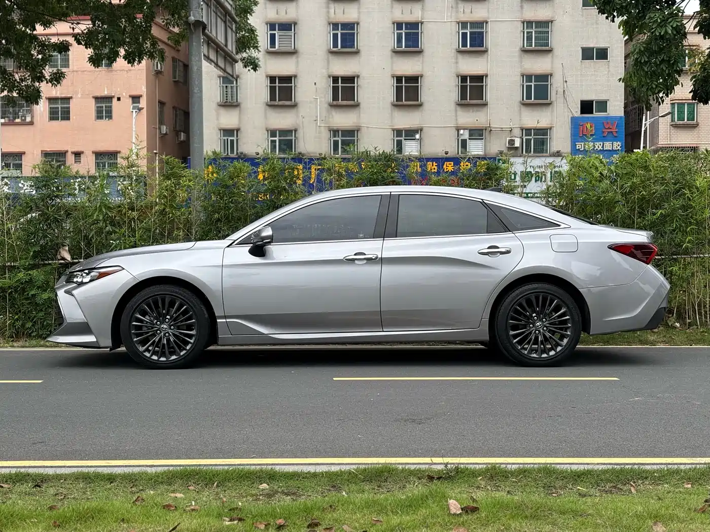 Toyota Avalon 2019 2.0L XLE Prestige Edition (China VI) фото 20