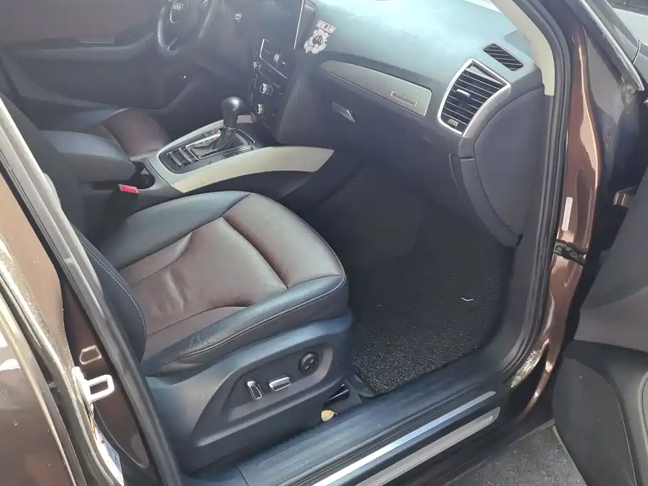 Audi Q5 2018 2017 Plus 40 TFSI Progressive