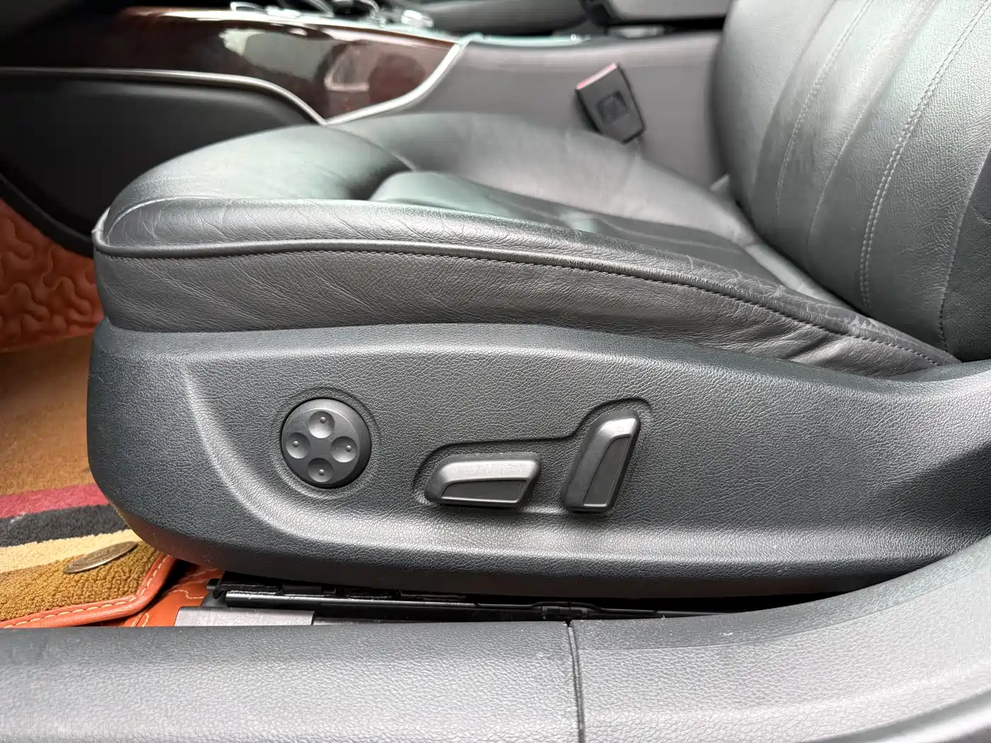 Audi A6L 2015 30 FSI Millionth Anniversary Comfort Enjoyment Type фото 19