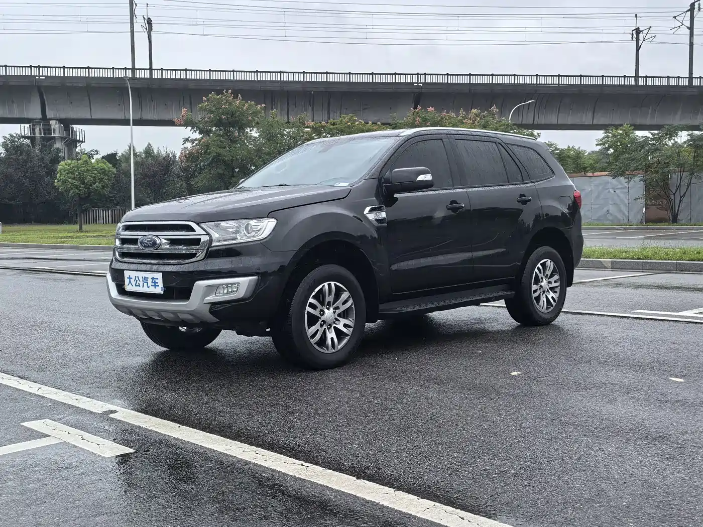 Ford Everest 2017 2016 2.0T Gasoline Automatic 4WD Luxury Edition