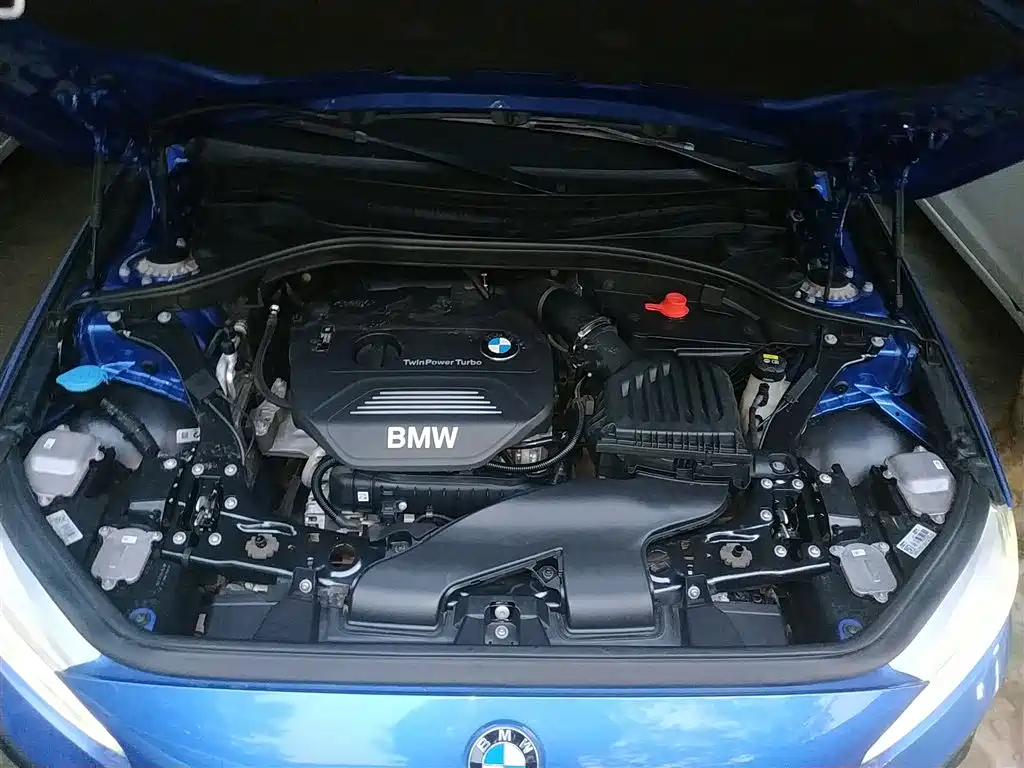 BMW 1 Series 2017 118i Sport фото 11