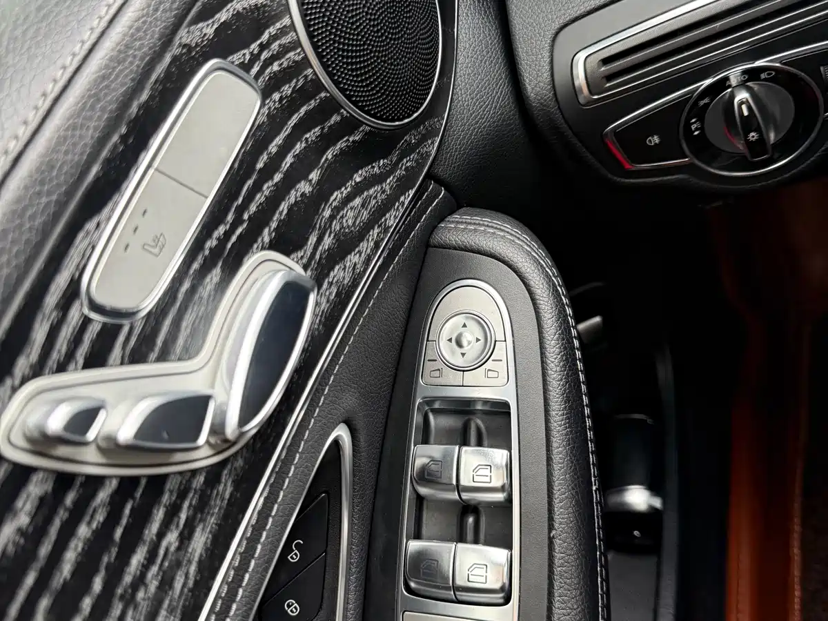 Mercedes-Benz C-Class 2015 C 200 L Sport фото 18