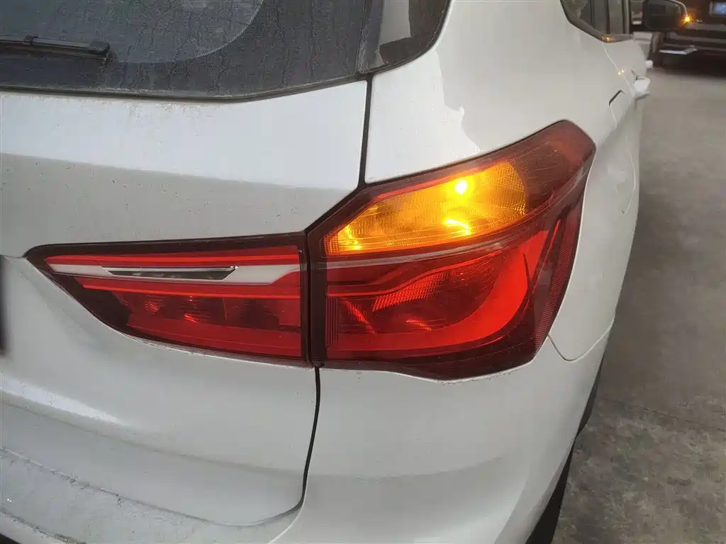 BMW X1 2019 sDrive18Li Fashion Model фото 24