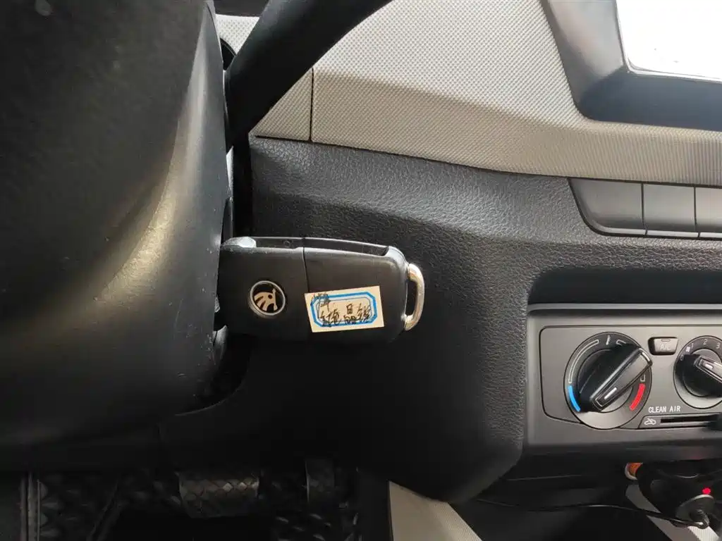 Škoda Fabia 2017 1.4L Auto Car Enjoy Edition фото 9