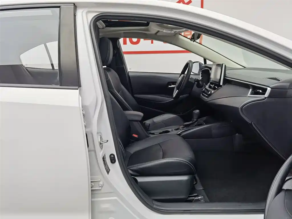 Toyota Corolla 2021 1.2T S-CVT Elite PLUS Edition фото 23