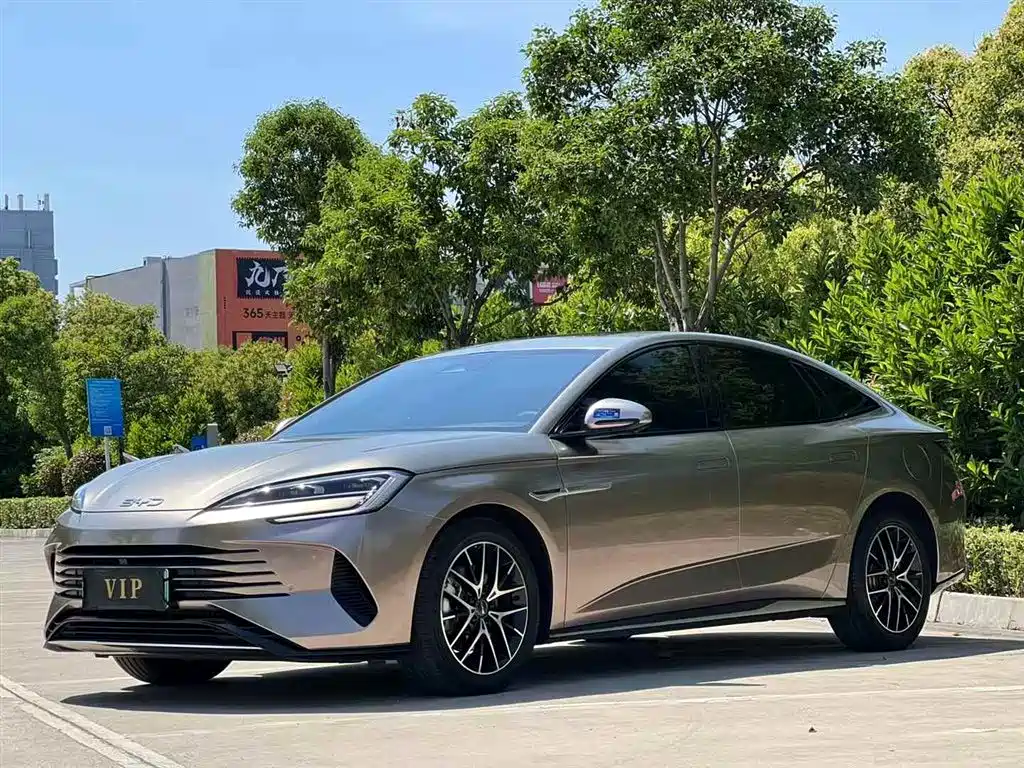 BYD Seal 2024 Glory Edition DM-i 1.5L 121km Prestige