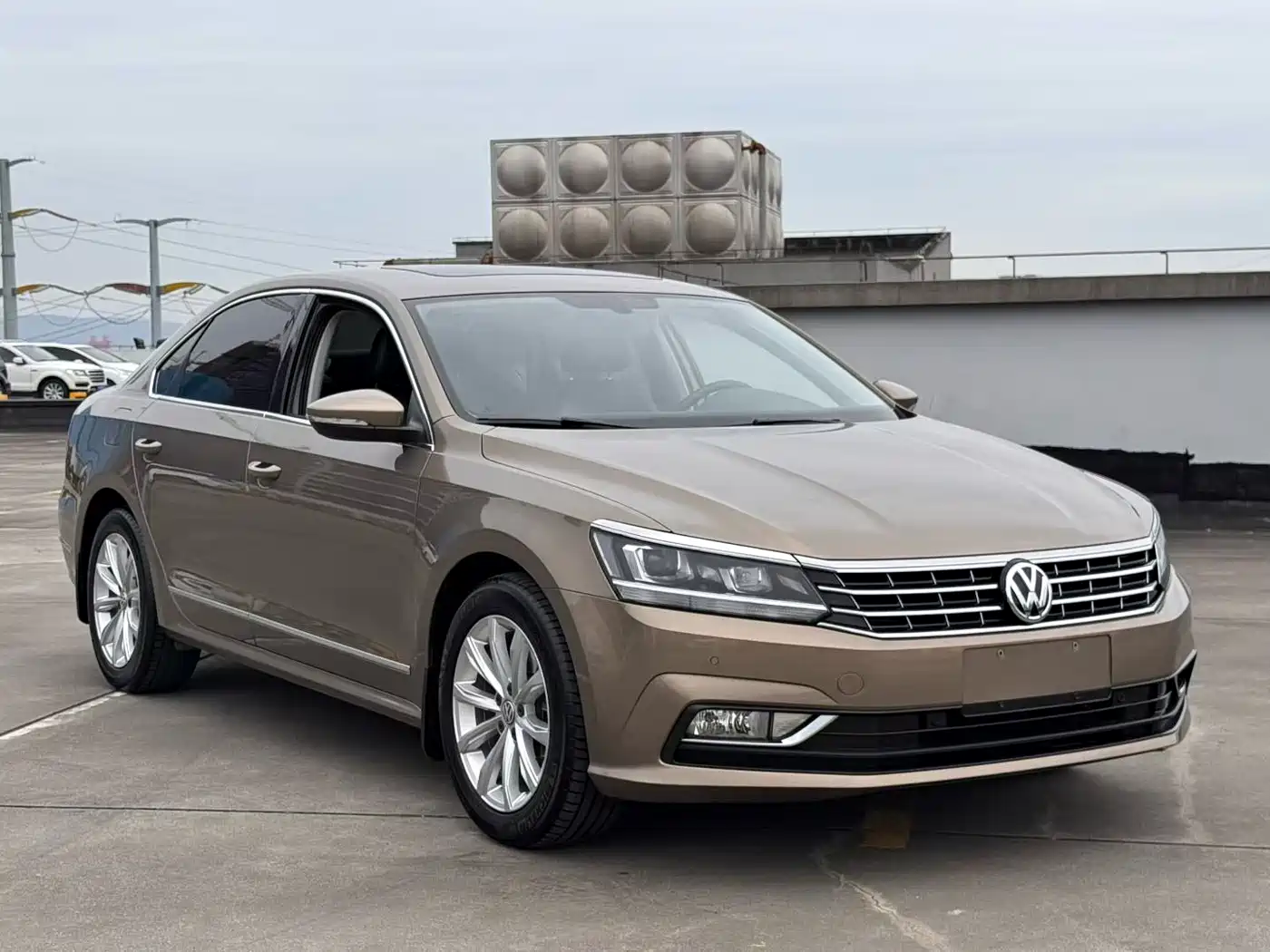 Photo 3 - Volkswagen Passat