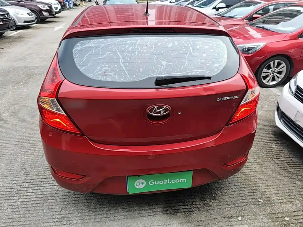 Hyundai Reina 2014 2014 Model 1.4L Automatic GLX