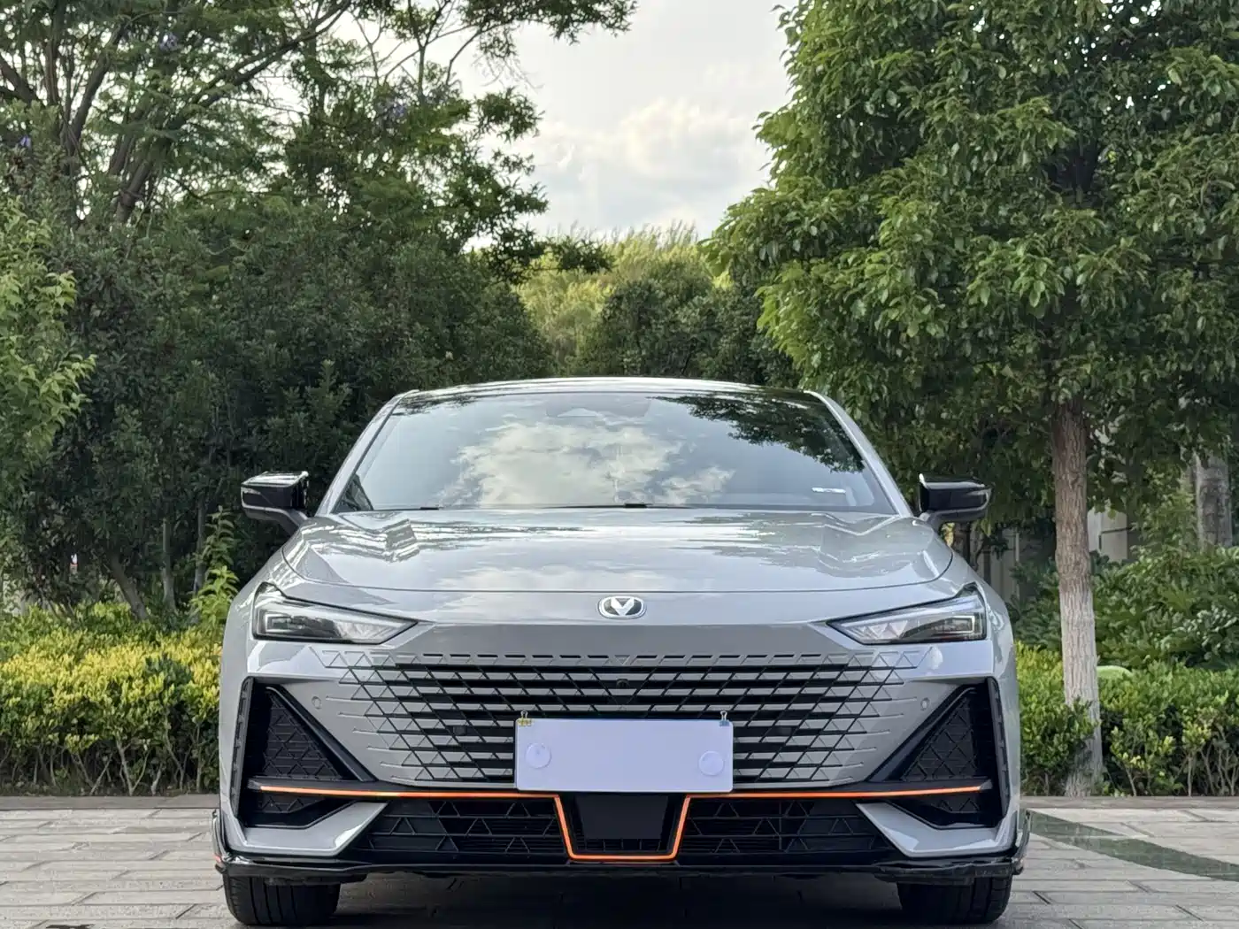 CHANGAN UNI-V