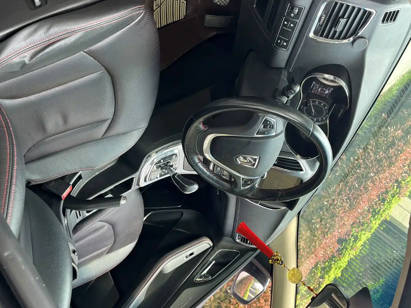 Baojun 560 2017 2016 1.8L iAMT Luxury