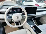 صورة 10 - Volkswagen Lavida