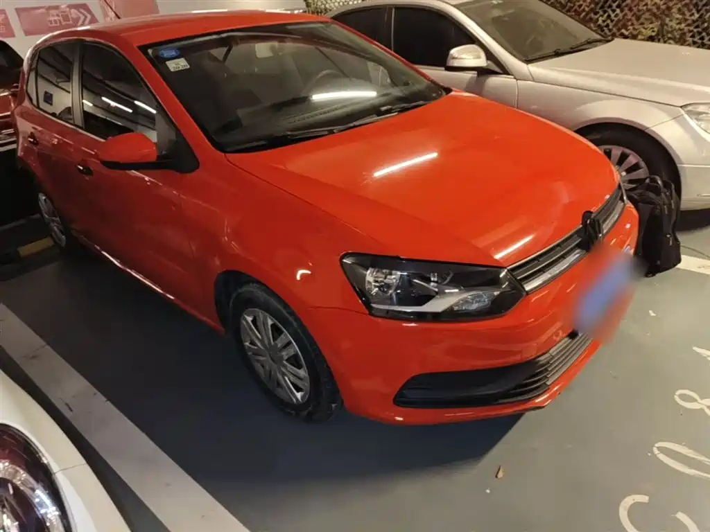 Volkswagen Polo 2016 1.4L Automatic Trend фото 4