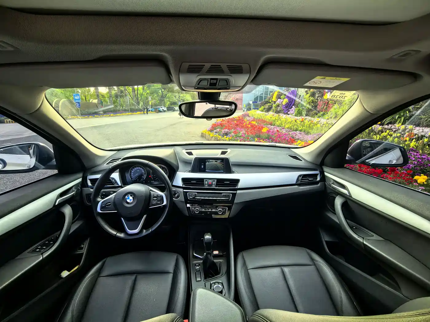 BMW X1 2018 sDrive20Li Leading Model фото 6