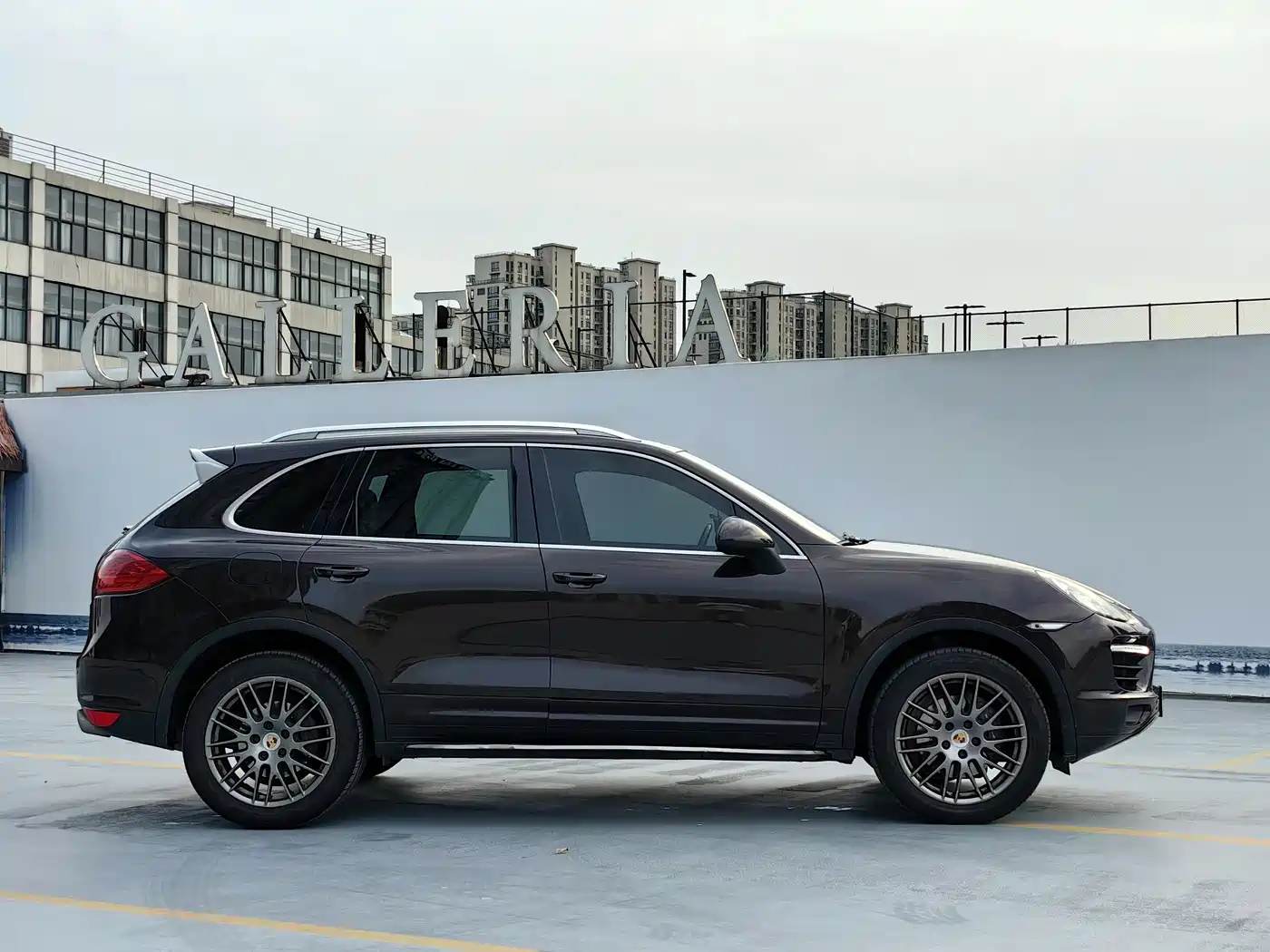 Porsche Cayenne 2014 Cayenne Platinum Edition 3.0T фото 4