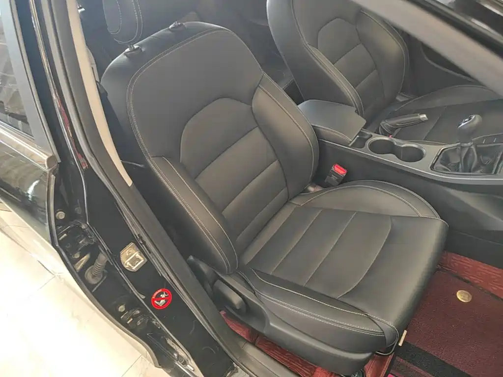Фото 25 - Geely Emgrand