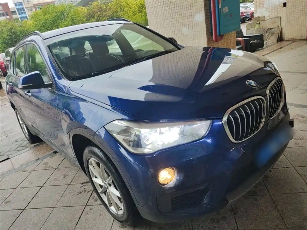 BMW X1 2019 sDrive18Li Fashion Model фото 4