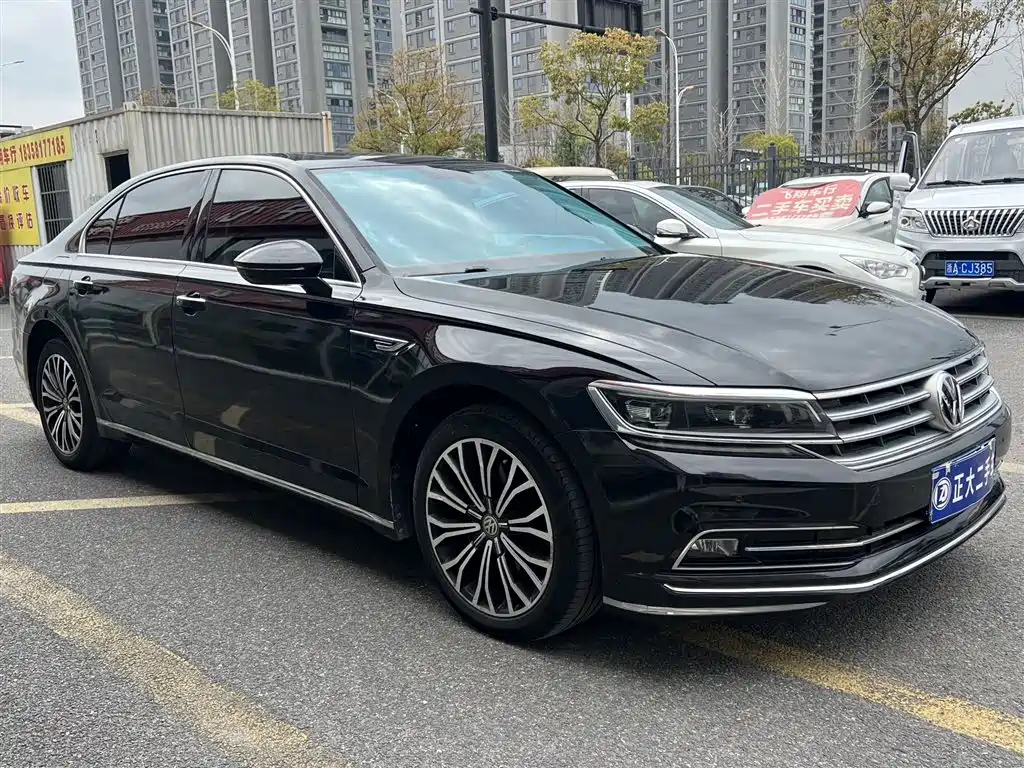 VOLKSWAGEN HUIANG