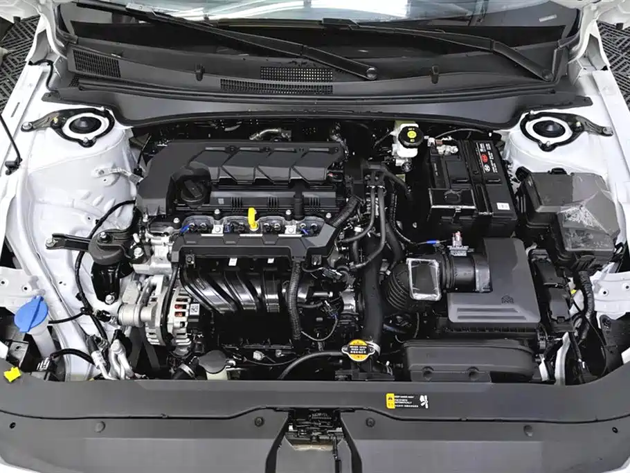 Hyundai Elantra 2023 1.5L CVT GLX Elite Edition фото 10