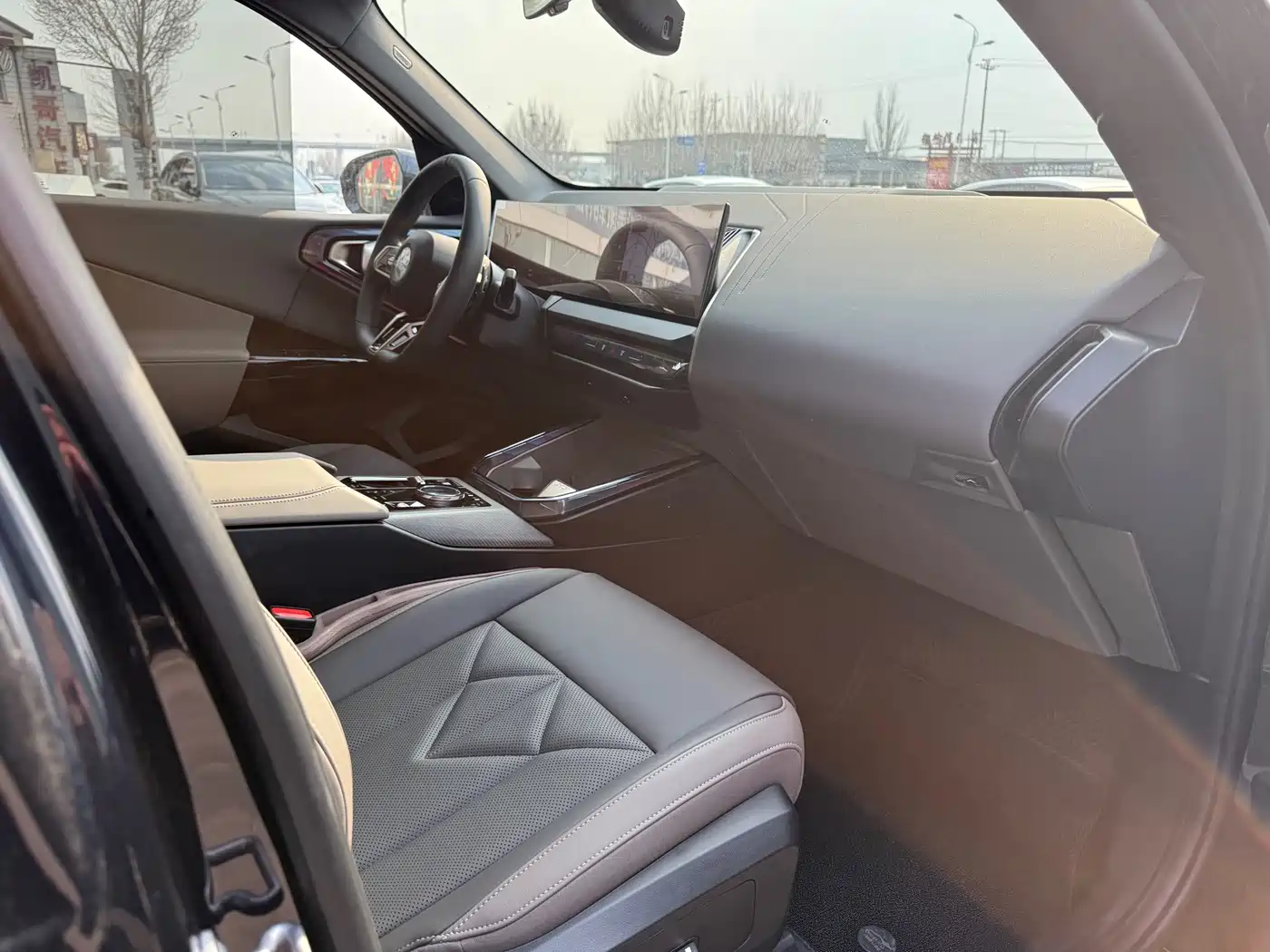 BMW X3 2025 xDrive30L Leading Model M Sport Black Package фото 13
