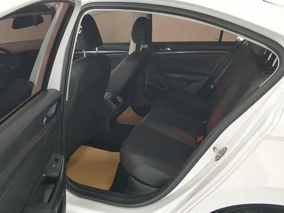 Volkswagen Bora 2019 Facelift 1.5L Automatic Comfort China V фото 11