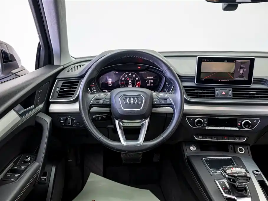 Audi Q5L 2020 Facelift 40 TFSI Honor Fashion фото 18
