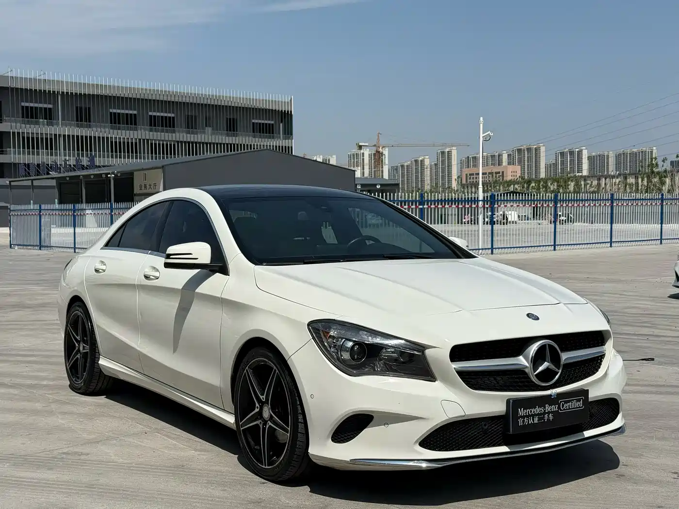 Mercedes-Benz CLA (Import) 2017 CLA 200 Dynamic фото 3