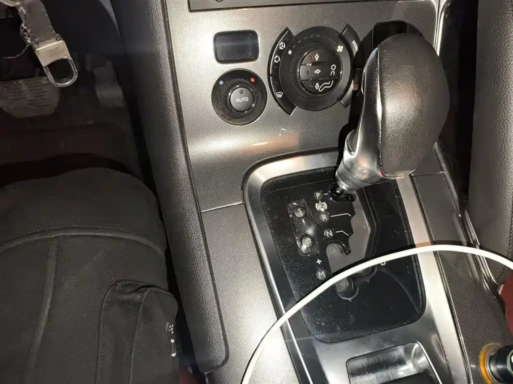 Peugeot 3008 2016 2.0L Automatic Trend Edition фото 7