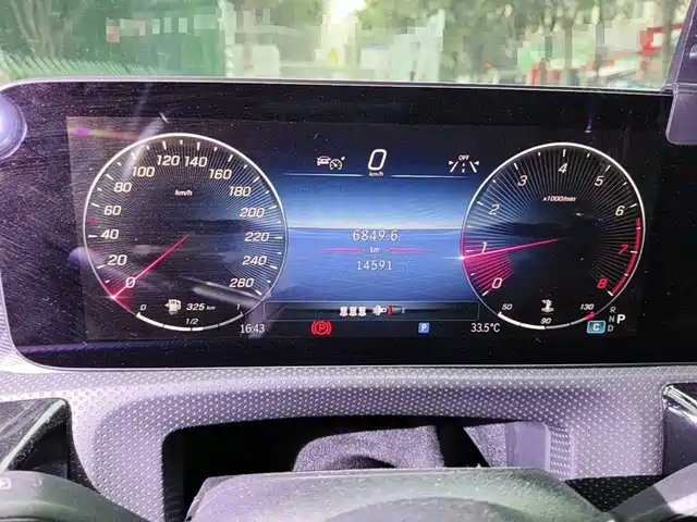 Mercedes-Benz A-Class 2024 A 200 L Fashion Edition — фото 4