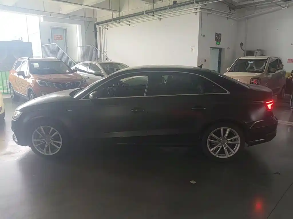 Фото 4 - Audi A3