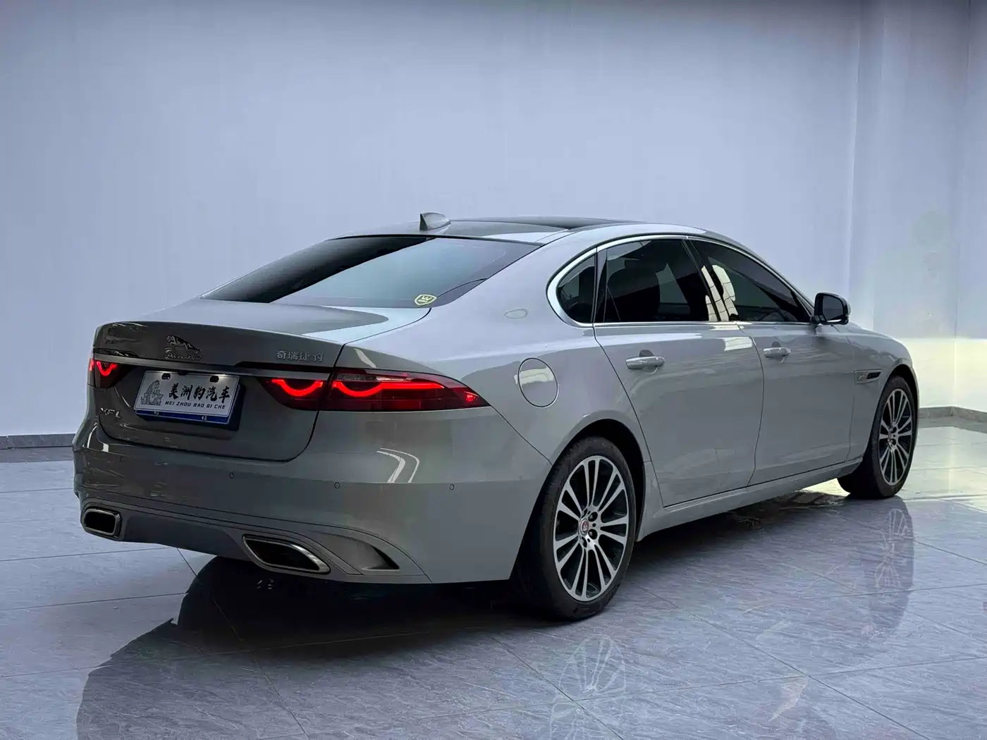 JAGUAR XFL