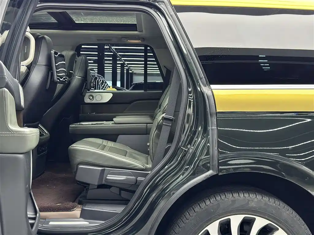 Lincoln Navigator 2022 3.5T Presidential Edition фото 7