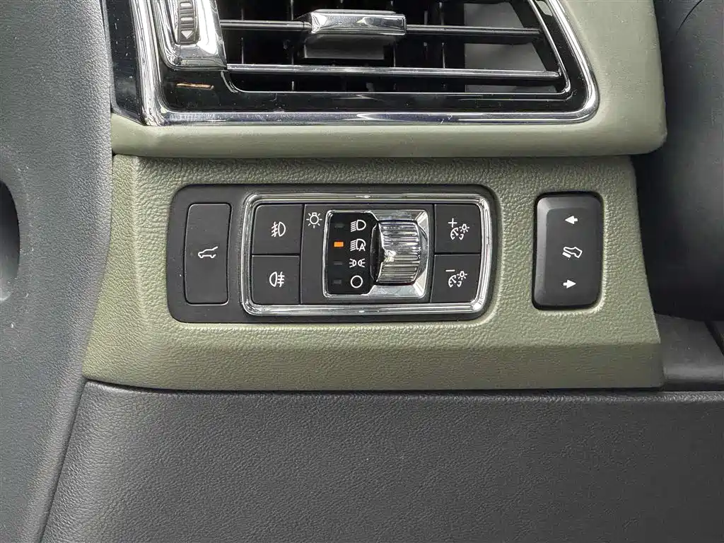 Lincoln Navigator 2022 3.5T Presidential Edition фото 19