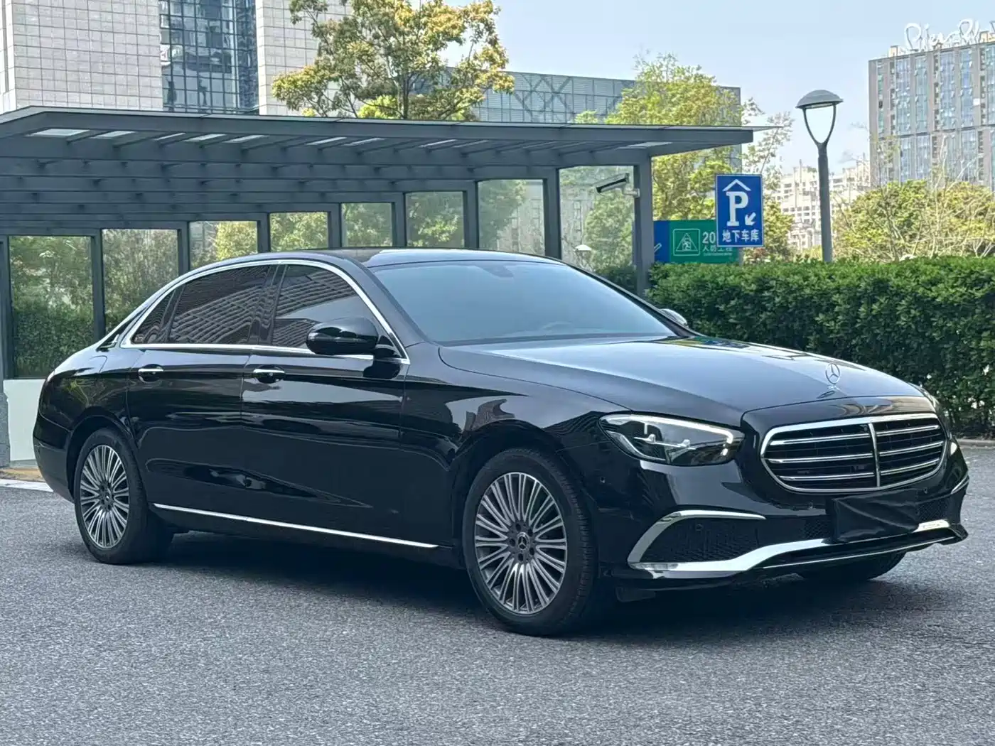  E CLASS