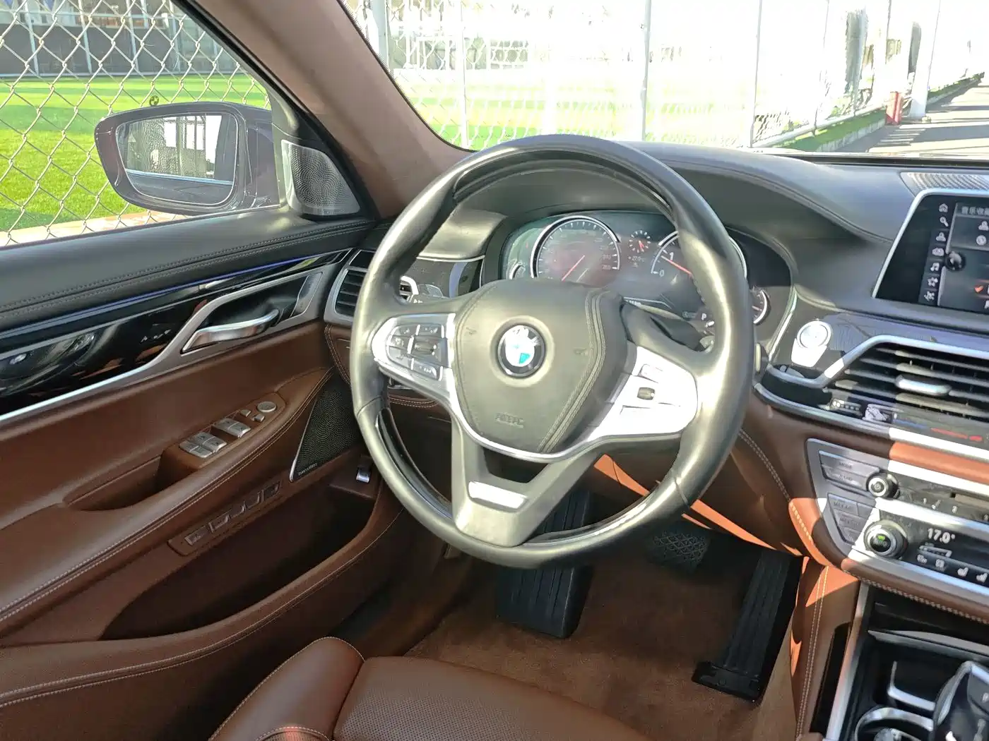 BMW 7 Series 2017 750Li xDrive Customized Edition (4-Seater) фото 23