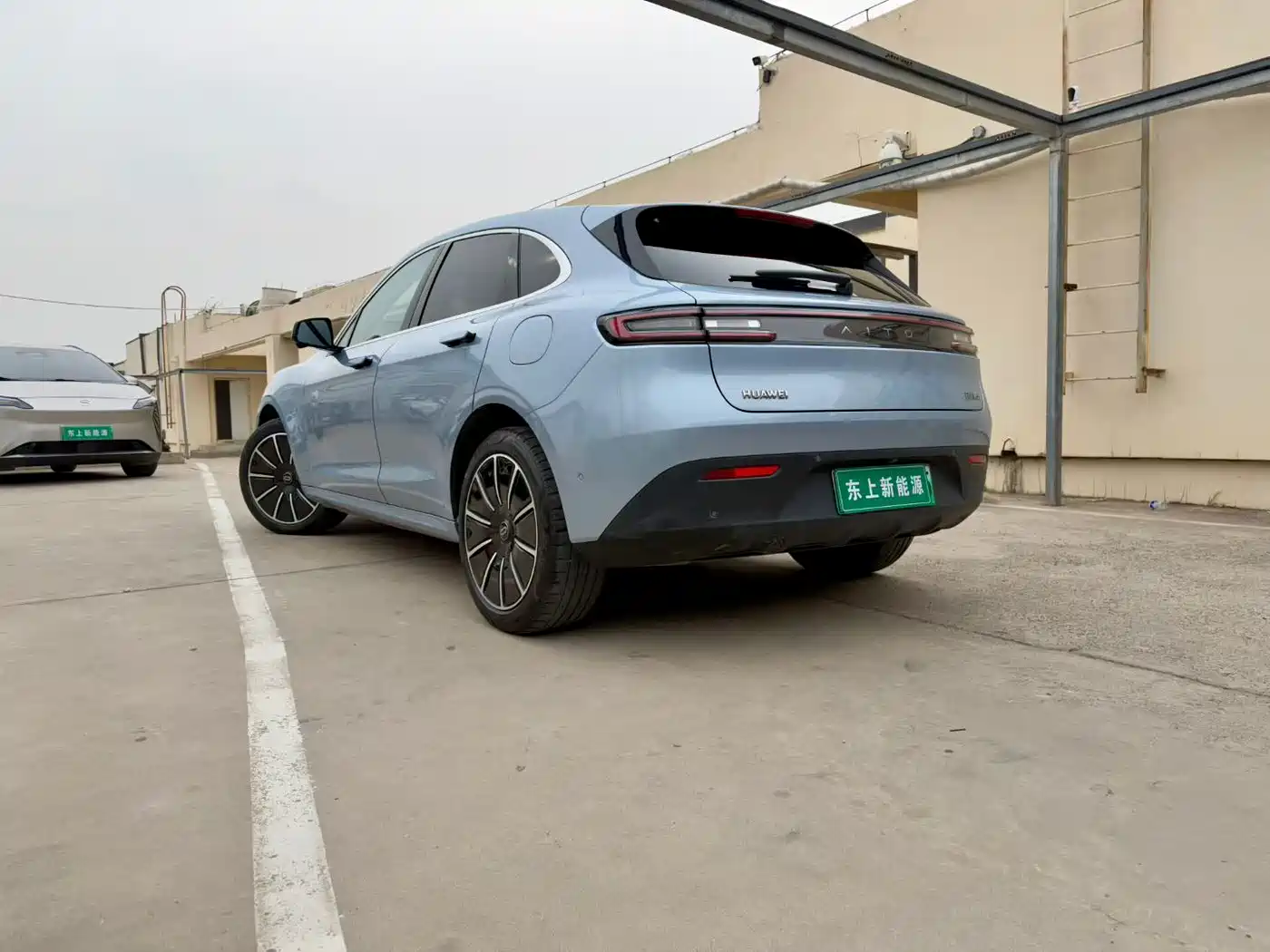 AITO Wenjie AITO M5 2022 Model Pure Electric AWD Performance Edition фото 7