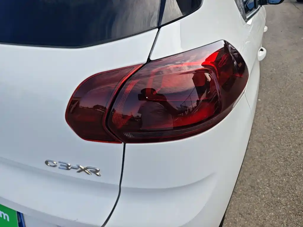 Citroën C3-XR 2016 2015 1.6L Manual Pioneer