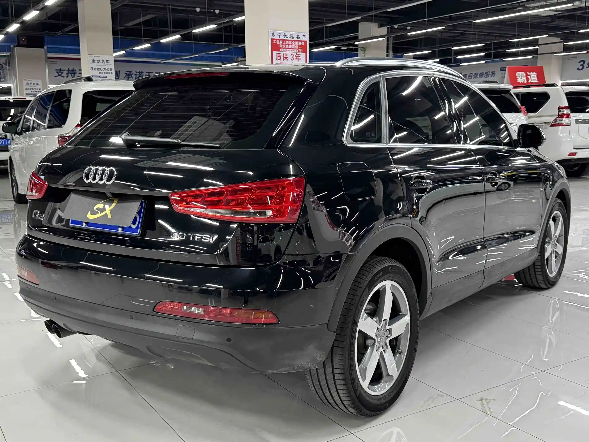 Фото 4 - Audi Q3