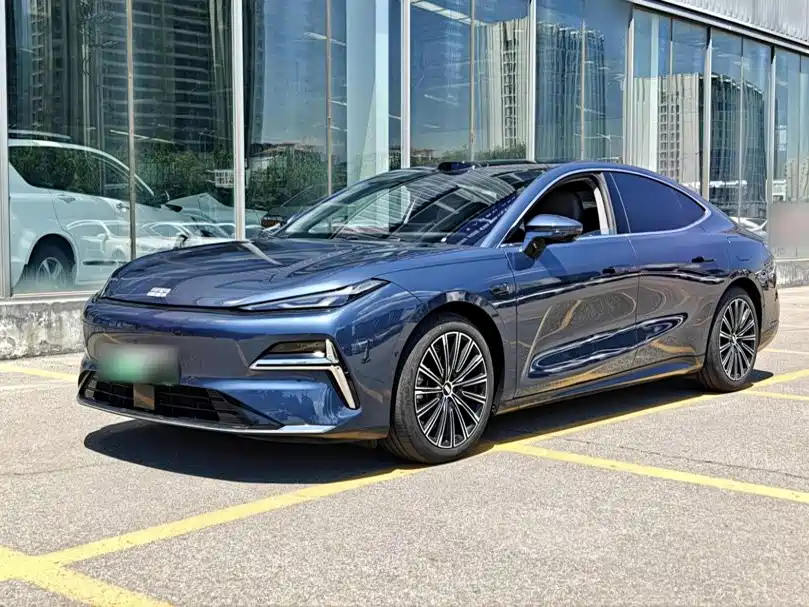 Geely Galaxy Xingyao 8 2025 130km EM-P Starship Edition