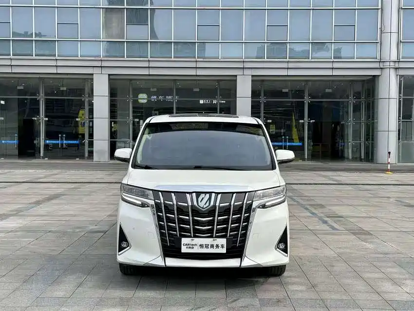 Toyota Alphard 2021 Hybrid 2.5L Luxury фото 2