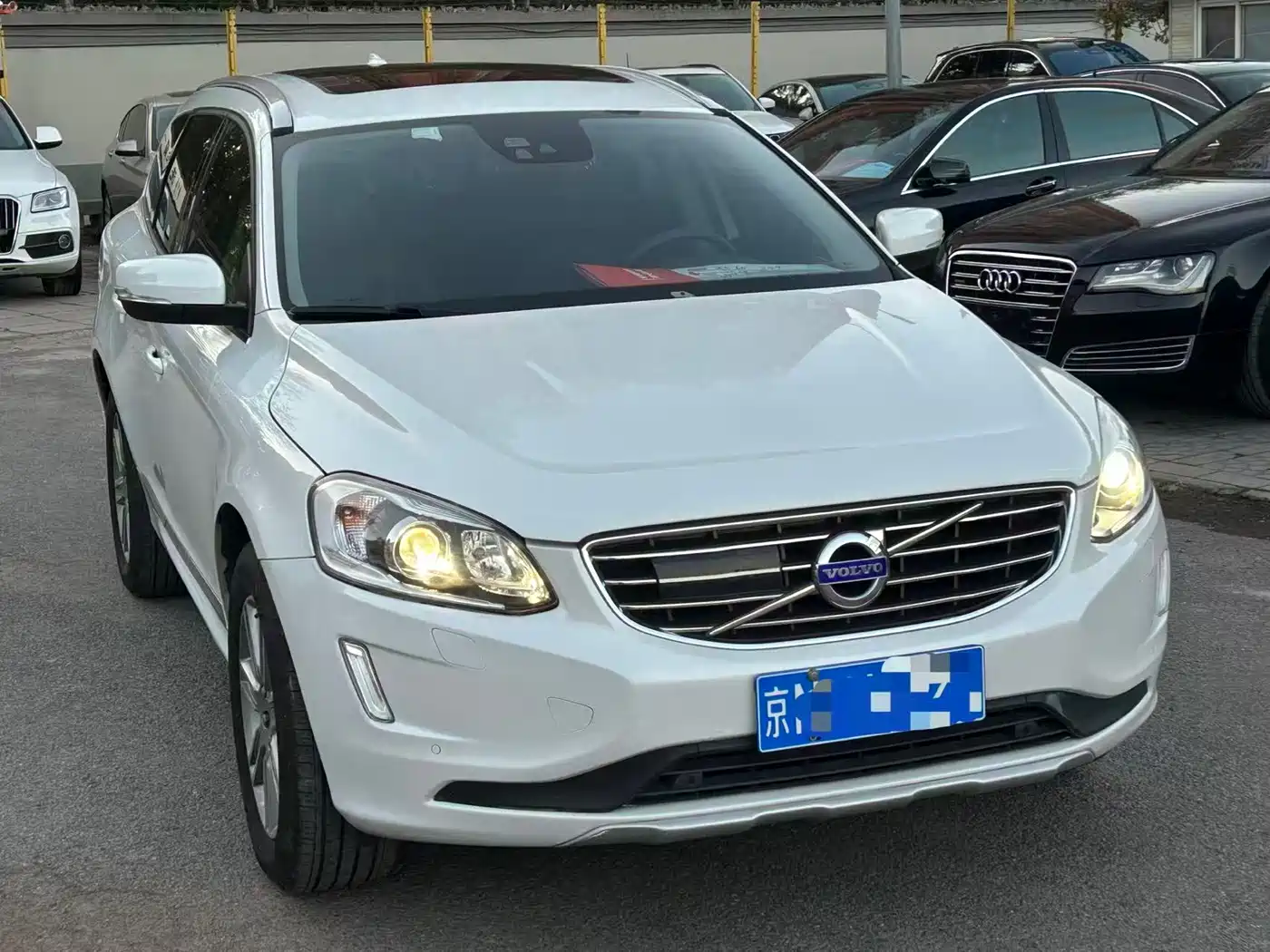 Фото 2 - Volvo XC60