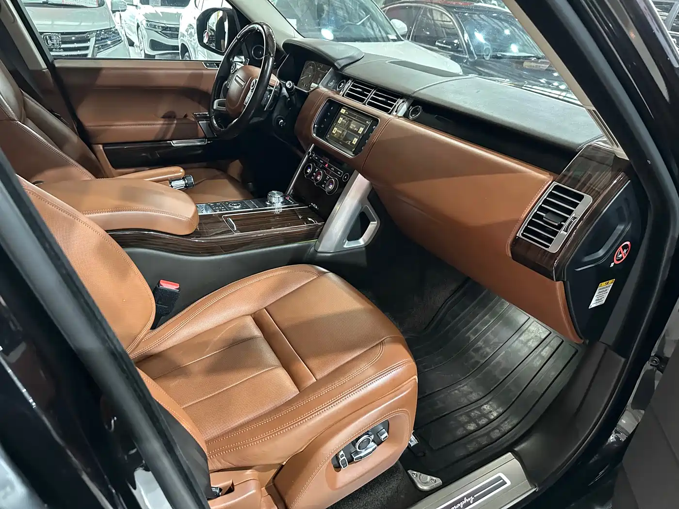 Land Rover Range Rover 2017 5.0 SC V8 Summit Autobiography LWB фото 10