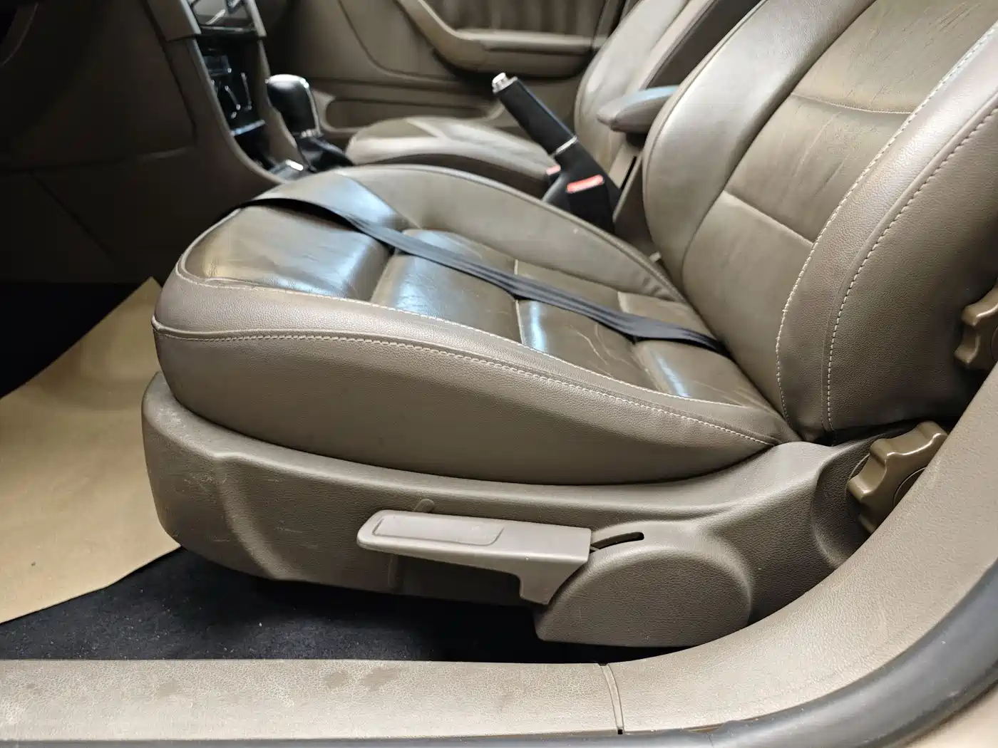 Volkswagen Bora 2014 1.6L Automatic Comfort Edition фото 10