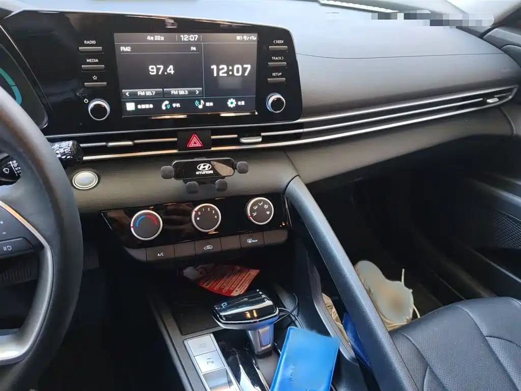 Hyundai Elantra 2023 1.5L CVT GLX Elite Edition фото 6