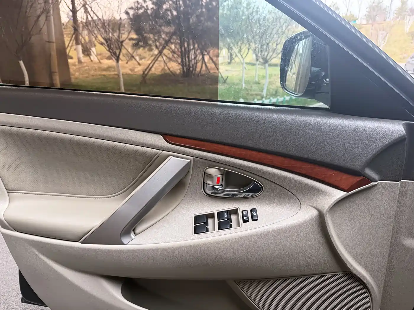 Toyota Camry 2013 200G Classic Luxury Edition фото 19