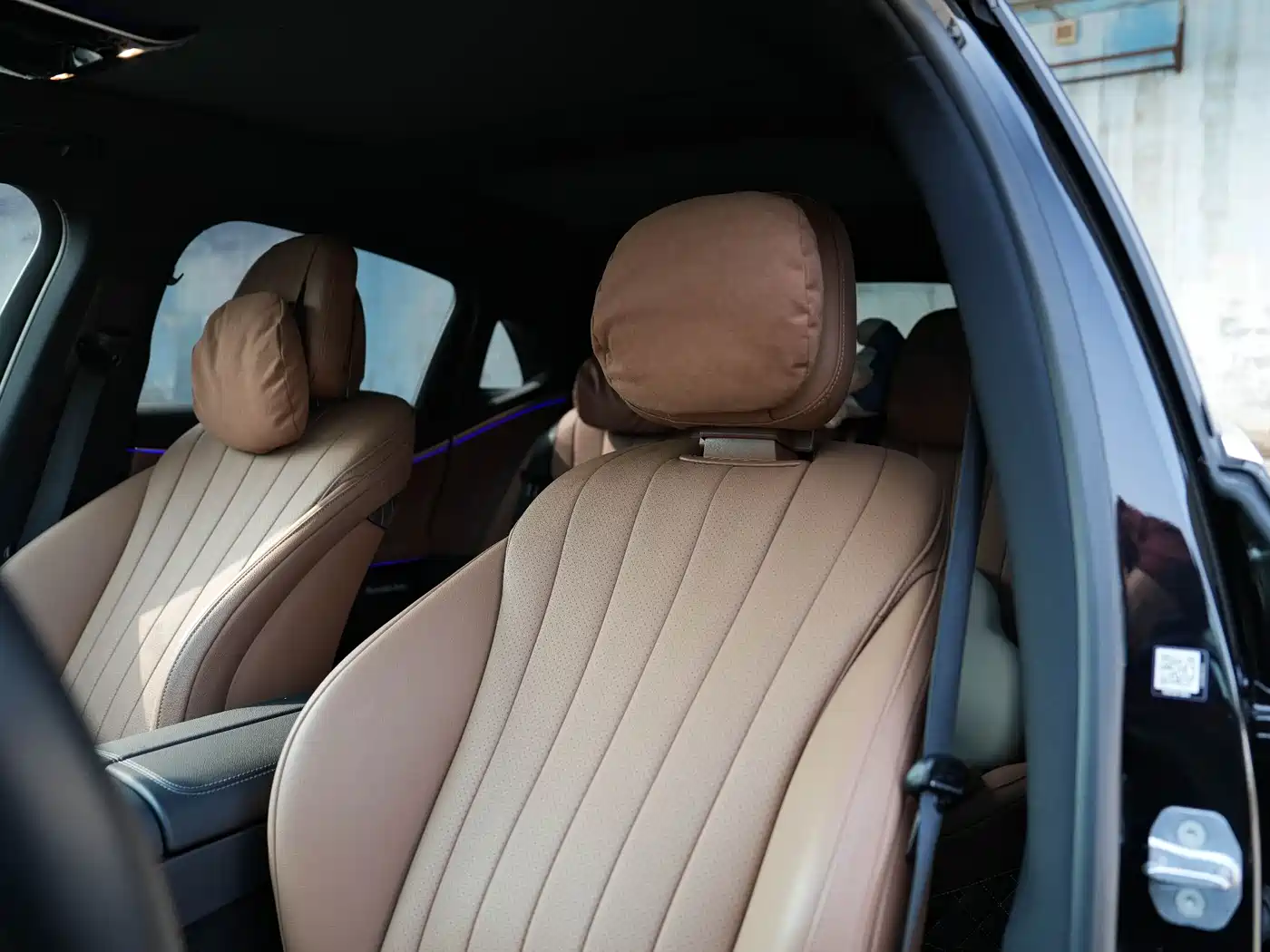 Mercedes-Benz E-Class 2024 E 300 L Fashion фото 32