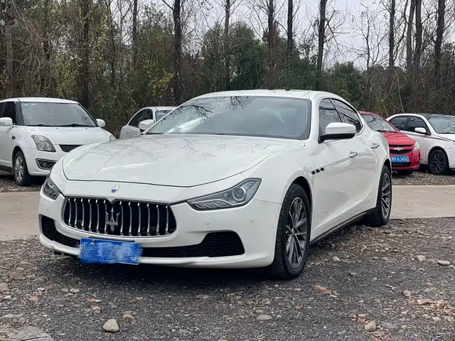 MASERATI GHIBLI